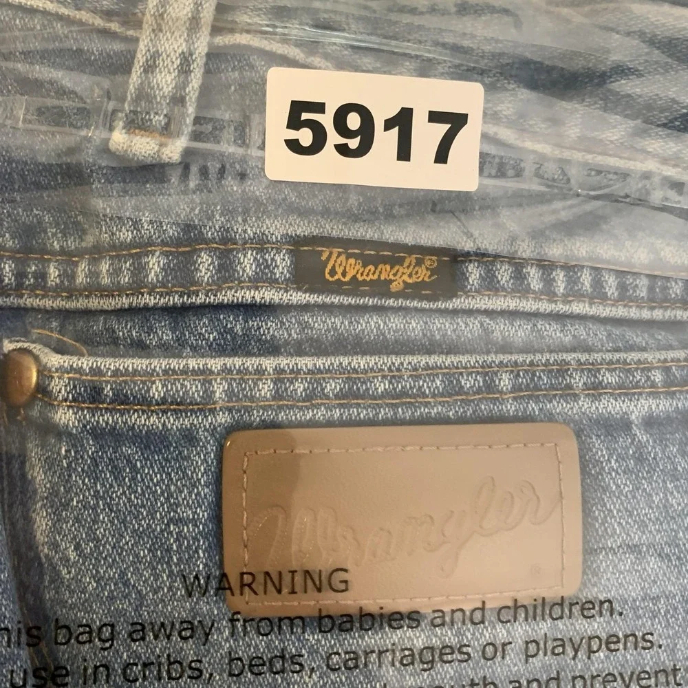Vintage Wrangler 13MWZGK Cowboy Cut‎ Jeans Mens 40x32 Light Wash Blue Straight